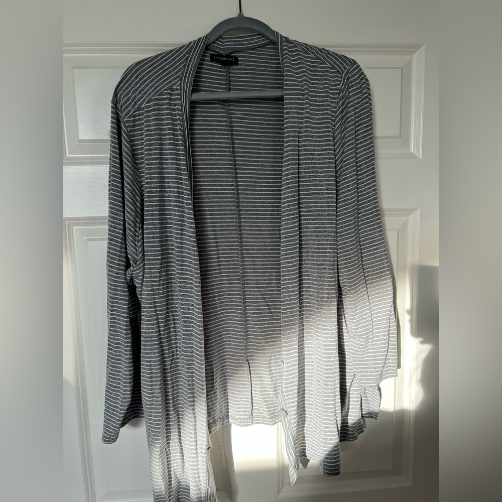 Lane Bryant White & Gray Stripe Button Down Cardigan 26/28 plus